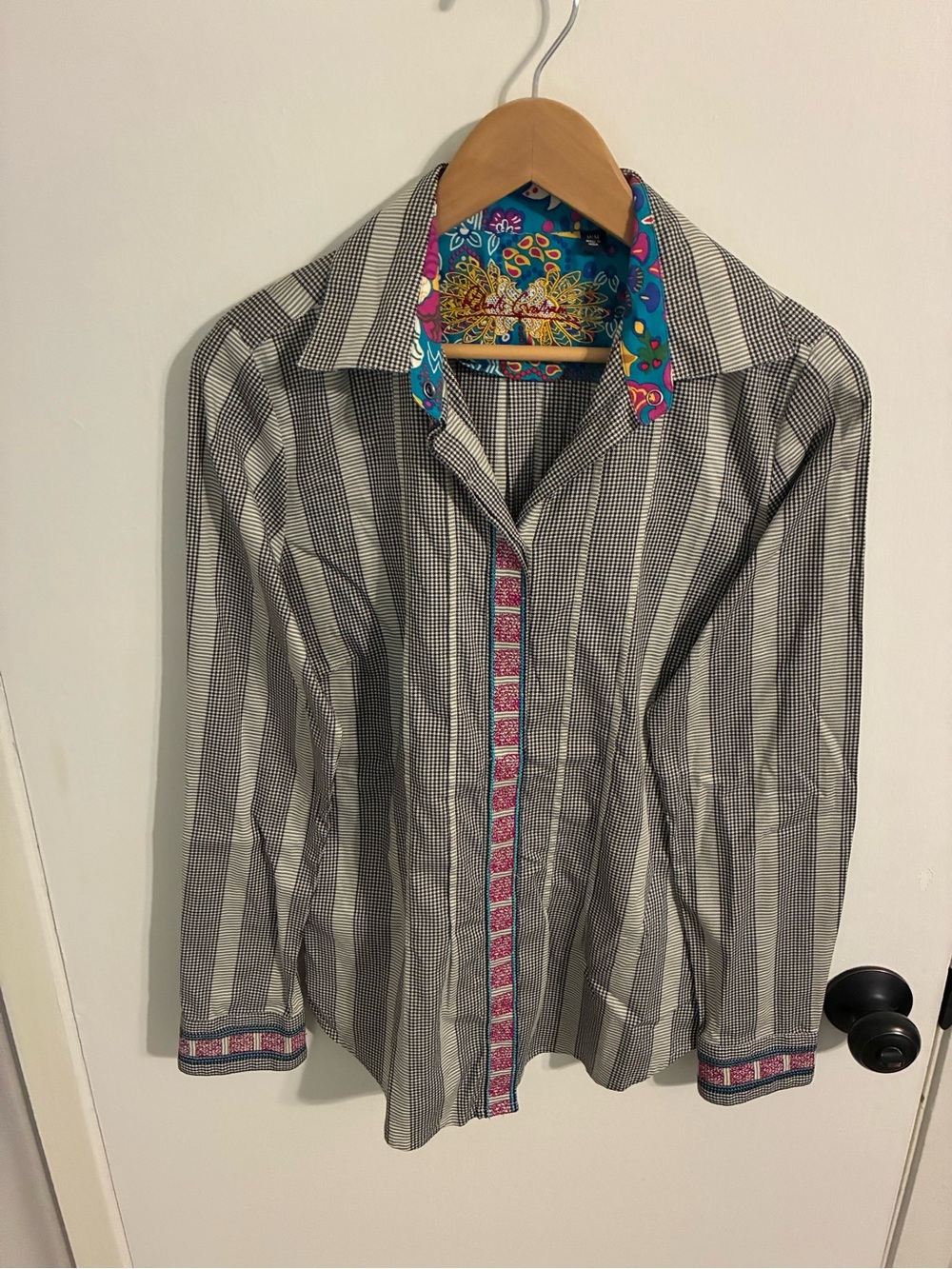 Robert Graham Women’s Striped Button-Down with Turquoise and Pink Trim
